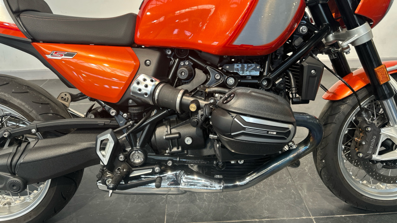 BMW R12 (24MY)